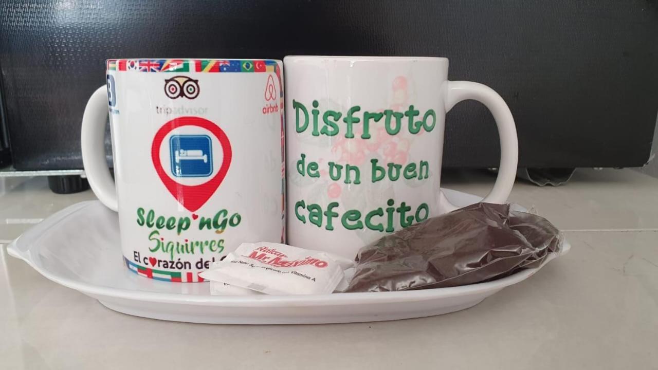 Sleep&Go! Cabina Cuadruple En Siquirres Centro - And Rafting Tour! Siqurres Da Alegria Exteriör bild